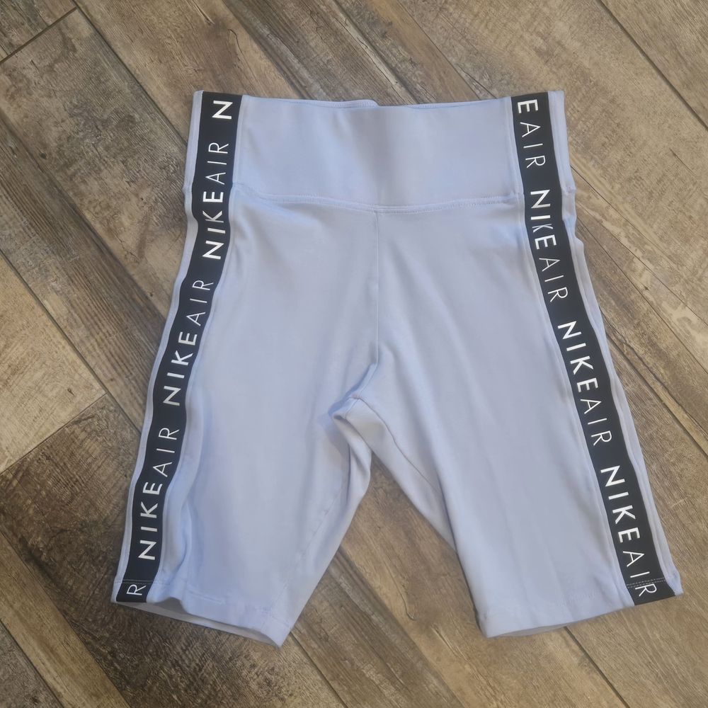 Nike Air High-Rise Bike Shorts - Lavender Mist / Light Purple - Size Small